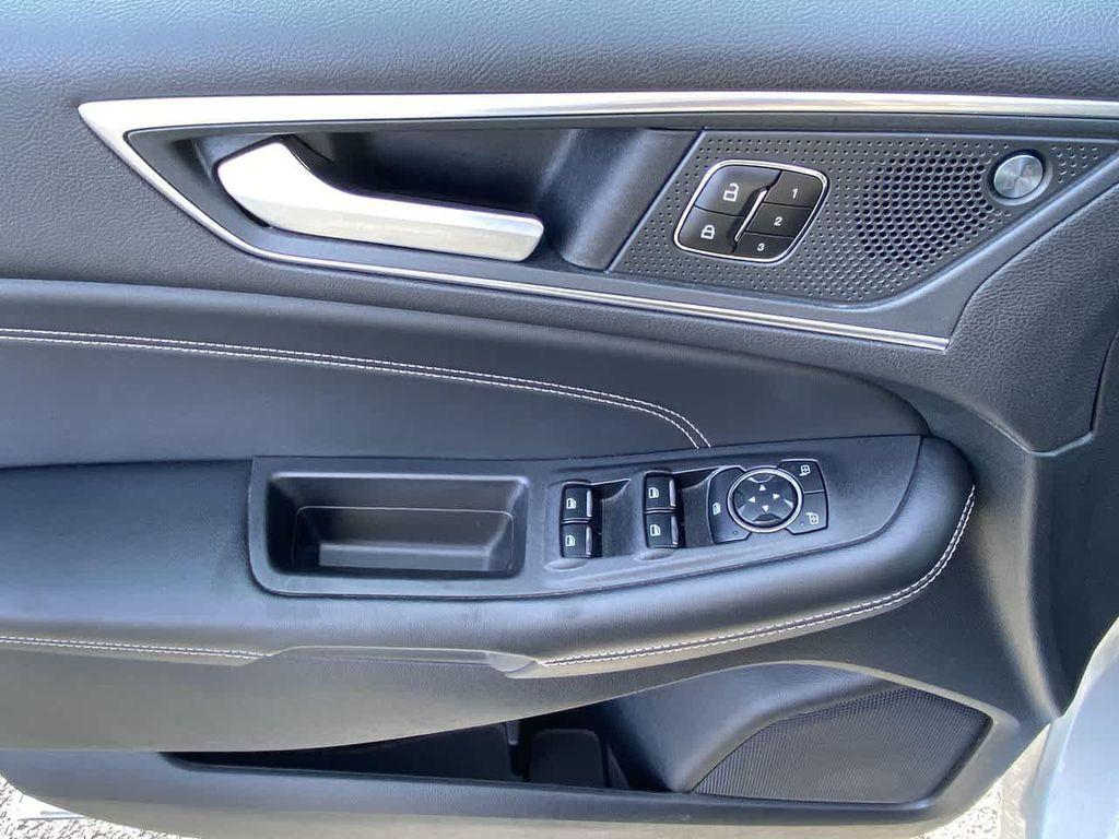 used 2023 Ford Edge car, priced at $24,990