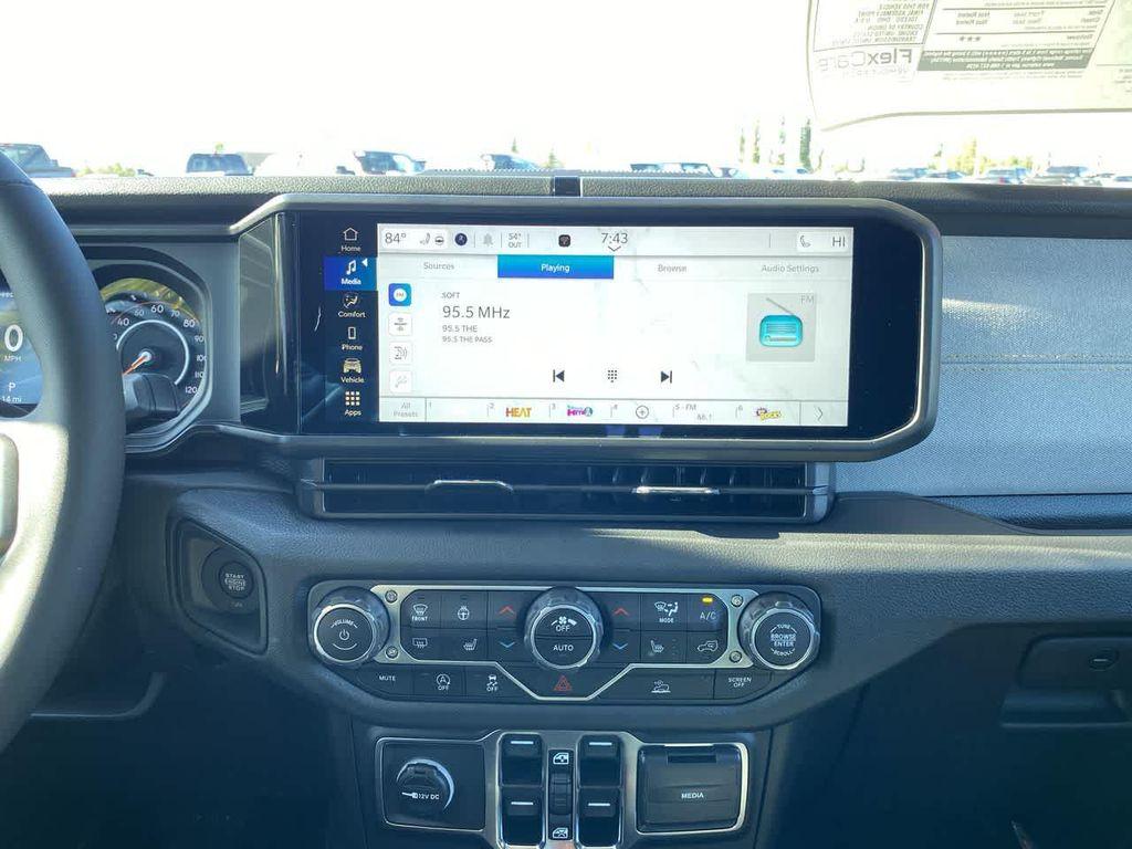 new 2025 Jeep Gladiator car, priced at $46,584