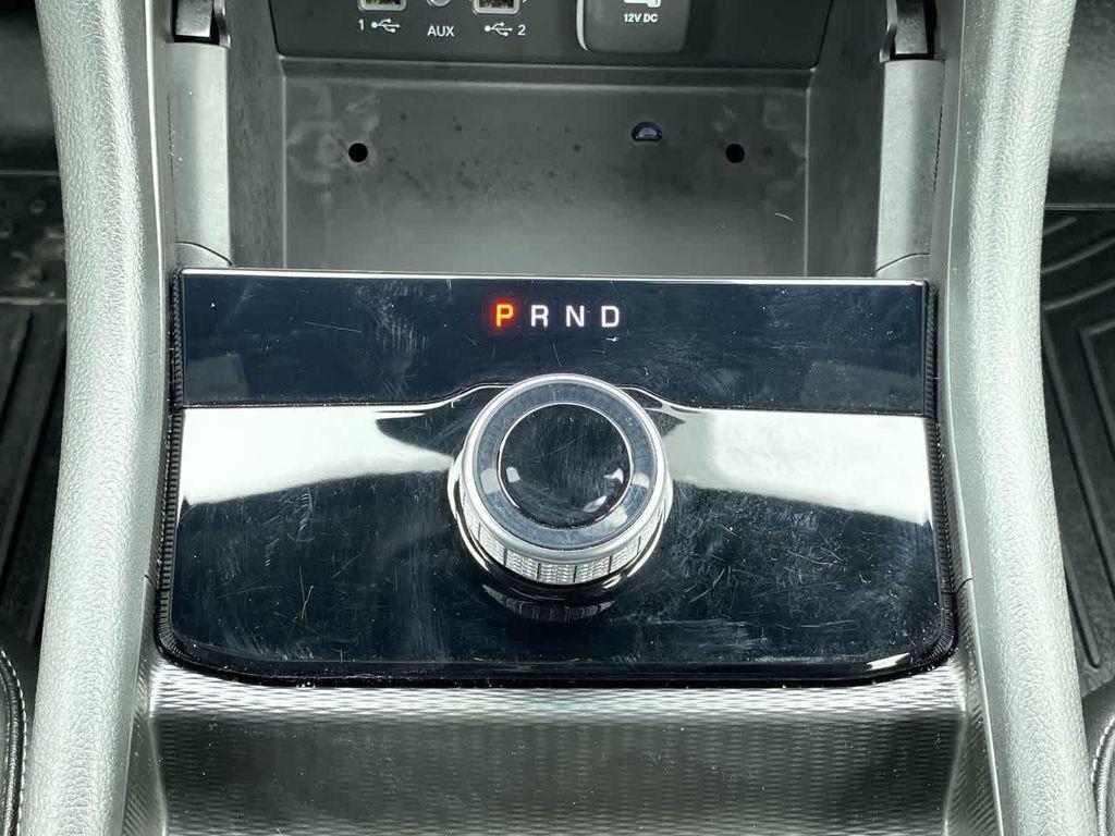 used 2024 Jeep Grand Cherokee car, priced at $39,990