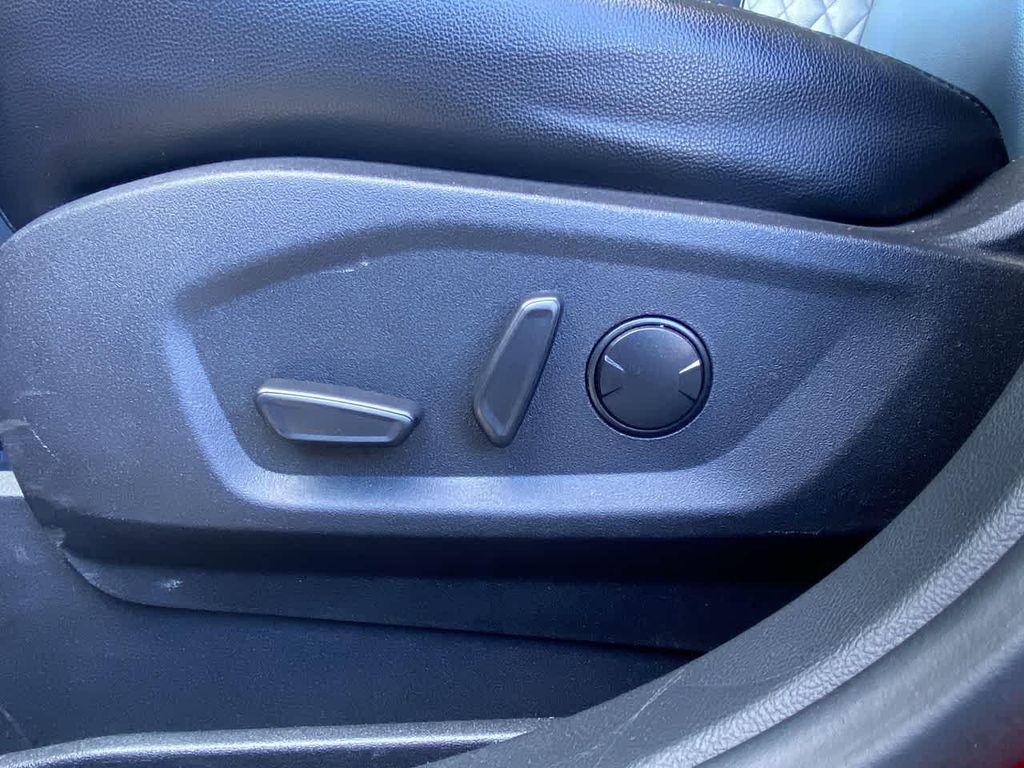 used 2023 Ford Edge car, priced at $24,990