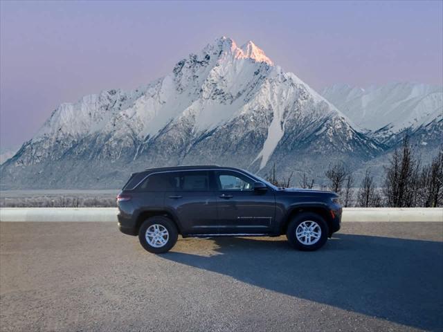 new 2025 Jeep Grand Cherokee car, priced at $40,798