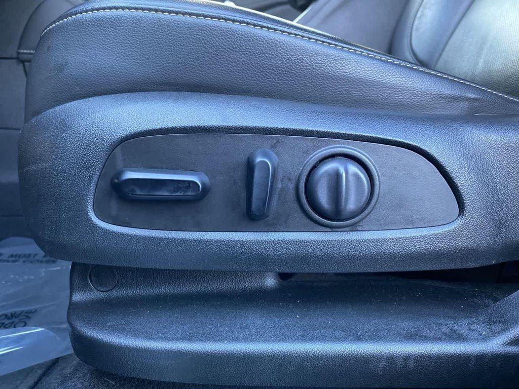 used 2023 GMC Acadia car, priced at $27,490