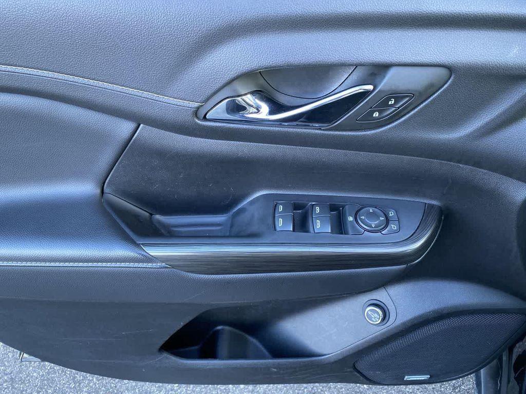 used 2023 GMC Acadia car, priced at $27,490