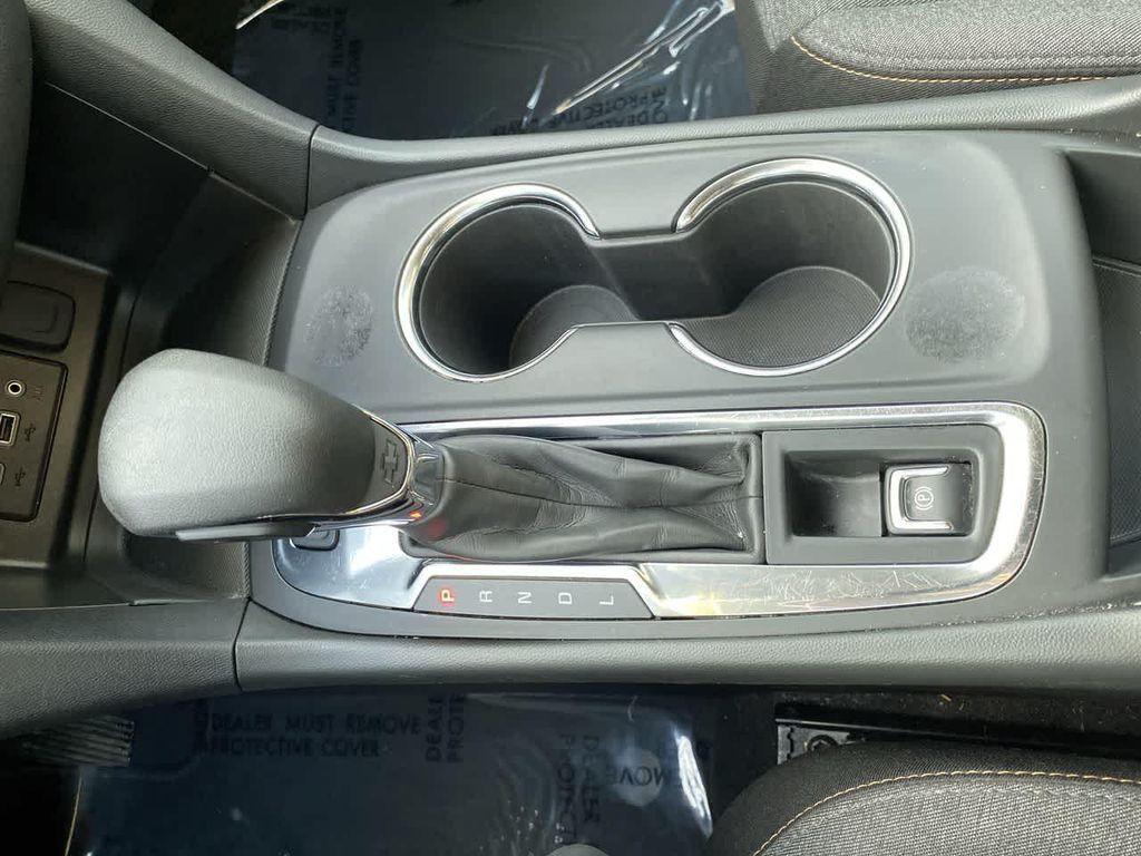 used 2023 Chevrolet Equinox car, priced at $21,990