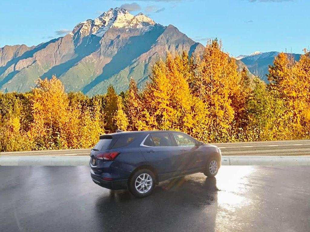 used 2023 Chevrolet Equinox car, priced at $21,990