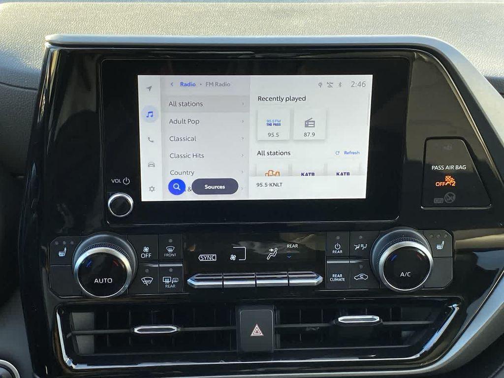 used 2024 Toyota Highlander car, priced at $39,490