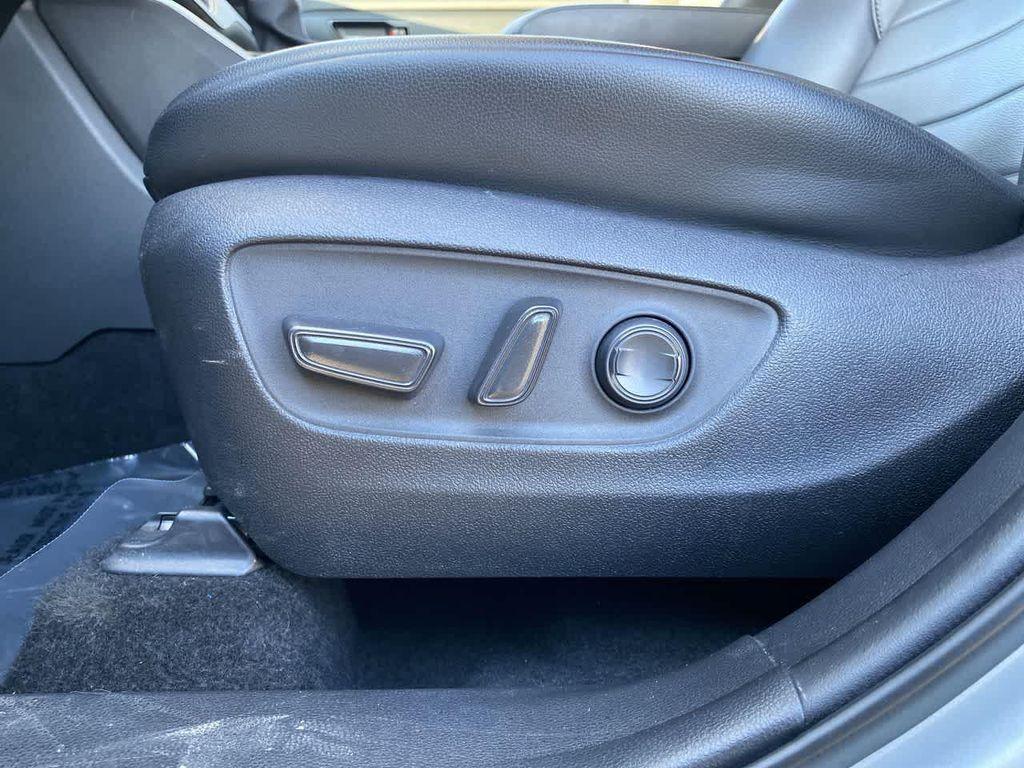 used 2024 Toyota Highlander car, priced at $39,490