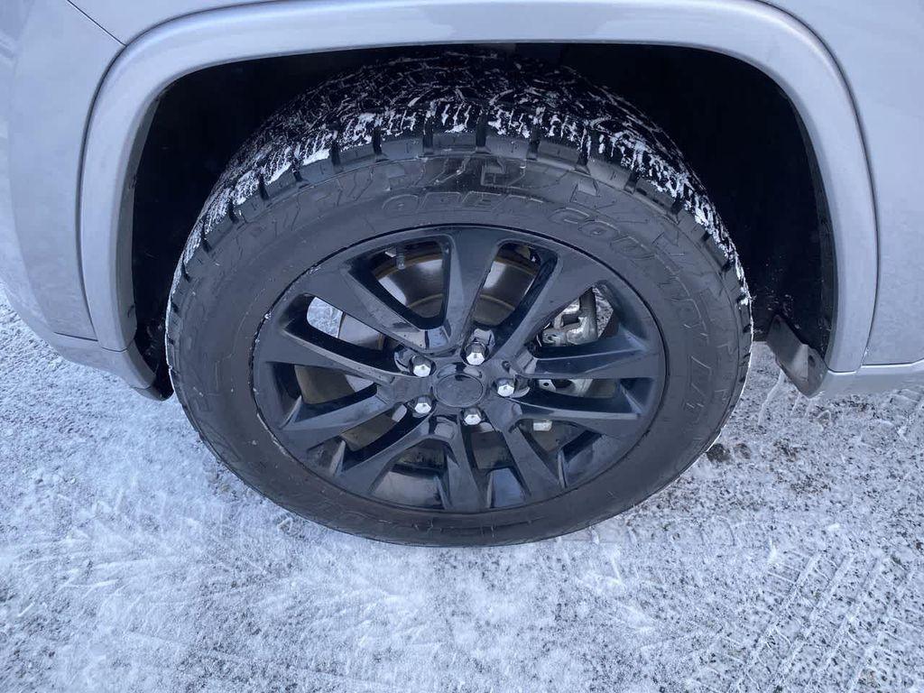 used 2021 Jeep Grand Cherokee car, priced at $24,990