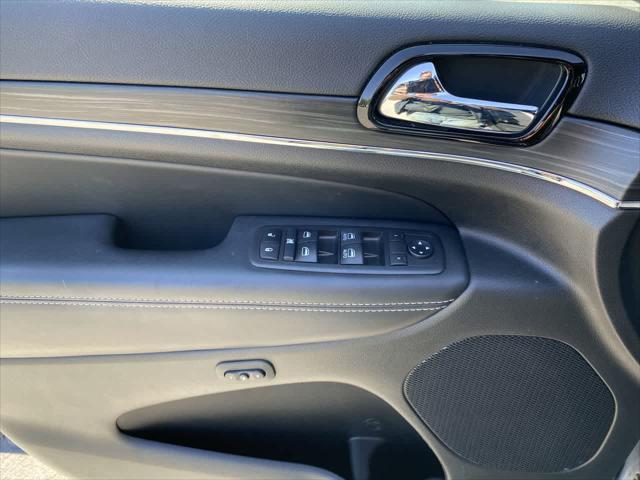 used 2021 Jeep Grand Cherokee car, priced at $28,490