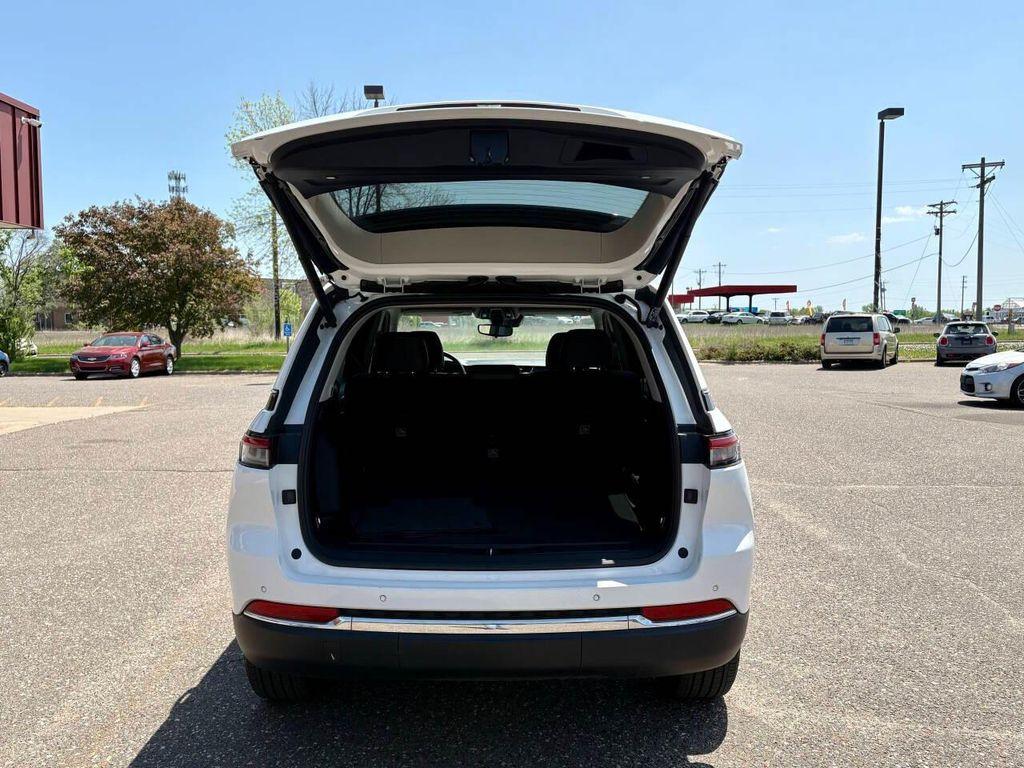 used 2022 Jeep Grand Cherokee car, priced at $29,500