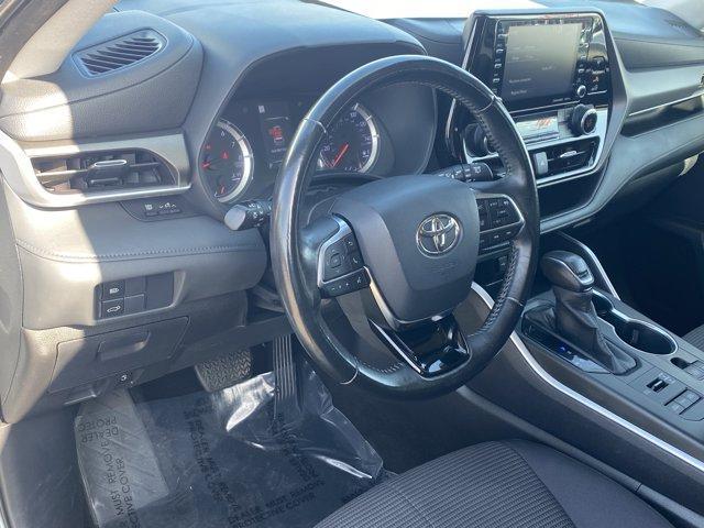 used 2020 Toyota Highlander car, priced at $23,288