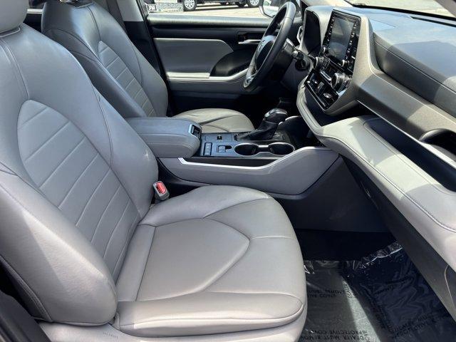 used 2022 Toyota Highlander car, priced at $31,188