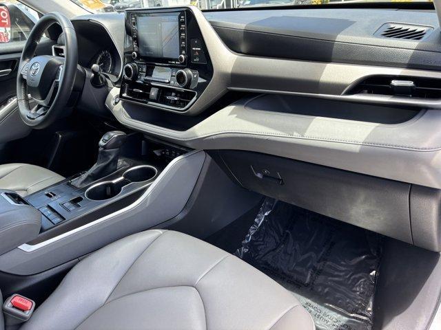 used 2022 Toyota Highlander car, priced at $31,188
