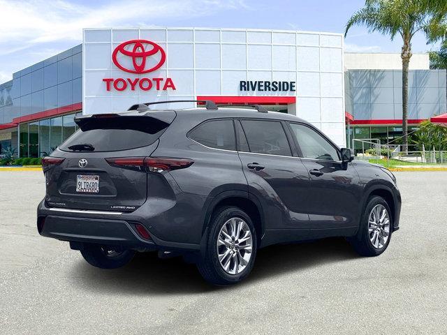 used 2024 Toyota Highlander car, priced at $44,988