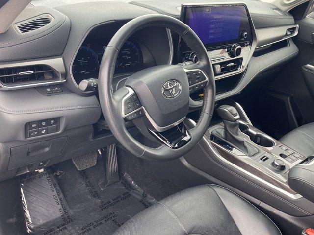 used 2024 Toyota Highlander car, priced at $44,988