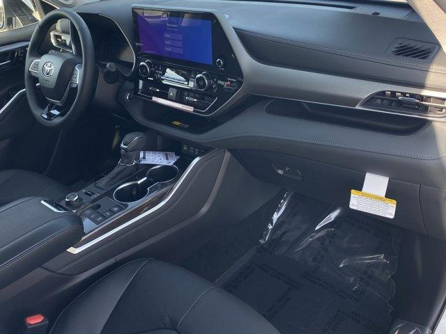 new 2026 Toyota Highlander car, priced at $53,528