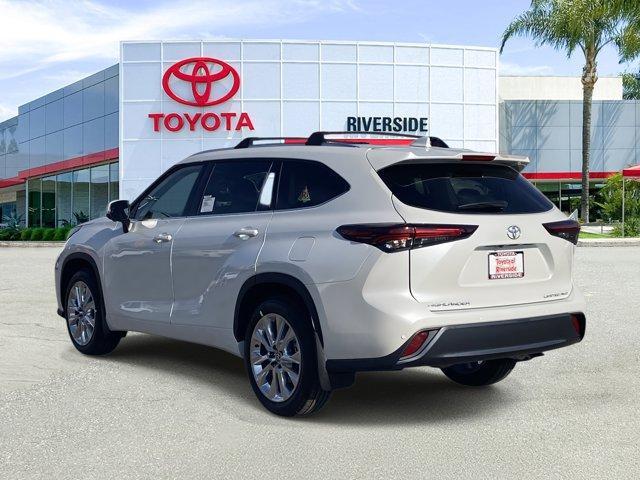 new 2026 Toyota Highlander car, priced at $53,528