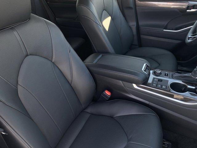 new 2026 Toyota Highlander car, priced at $53,528