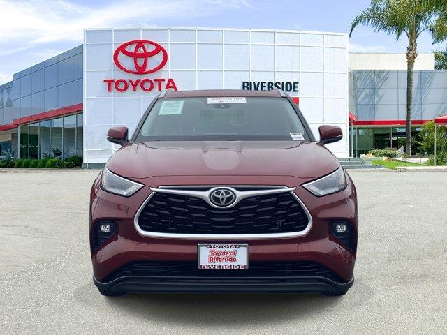 used 2022 Toyota Highlander car, priced at $29,988