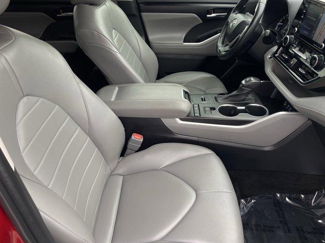 used 2022 Toyota Highlander car, priced at $29,988