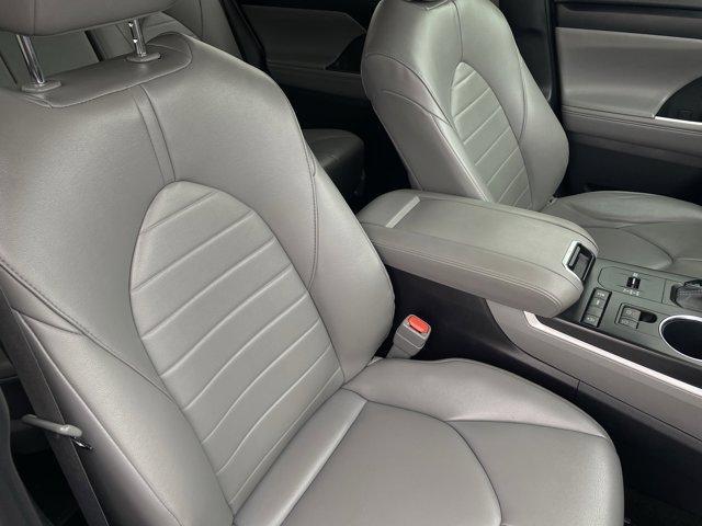 used 2022 Toyota Highlander car, priced at $29,988