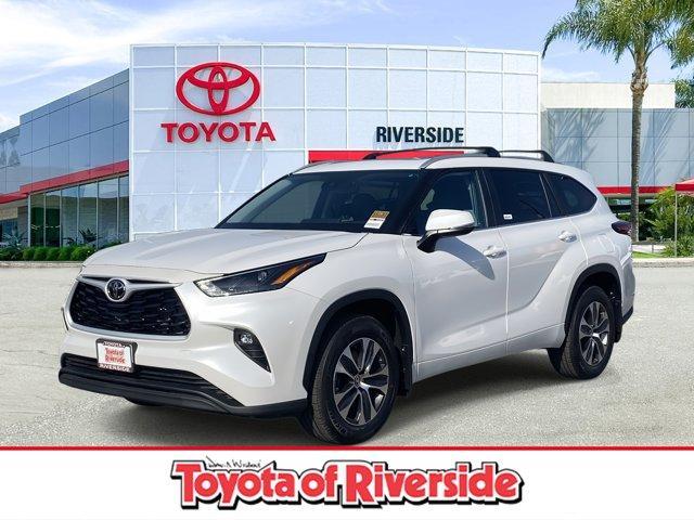 new 2025 Toyota Highlander car, priced at $48,928