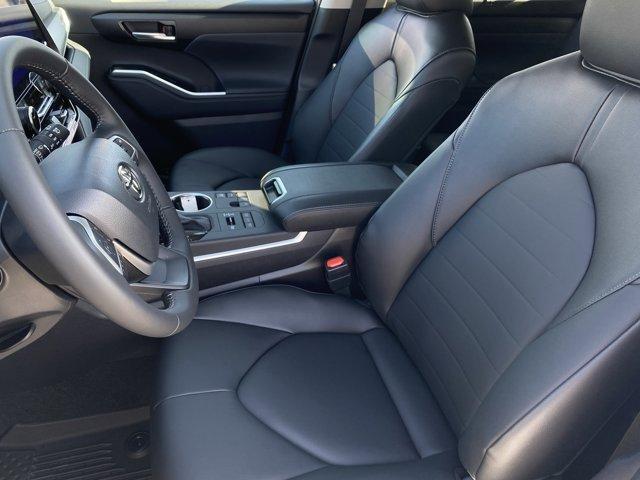 new 2025 Toyota Highlander car, priced at $48,928