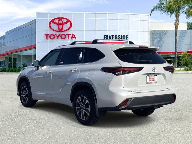 new 2025 Toyota Highlander car, priced at $48,928