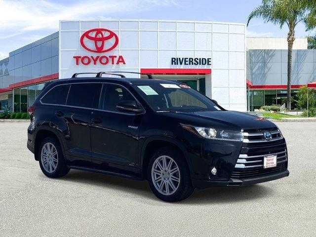 used 2017 Toyota Highlander Hybrid car, priced at $21,888