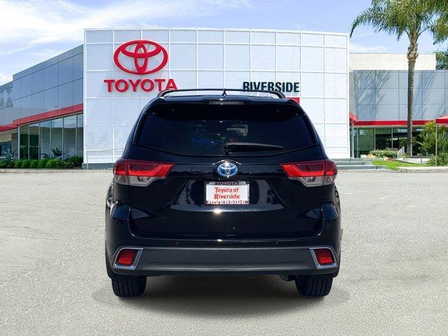 used 2017 Toyota Highlander Hybrid car, priced at $21,888