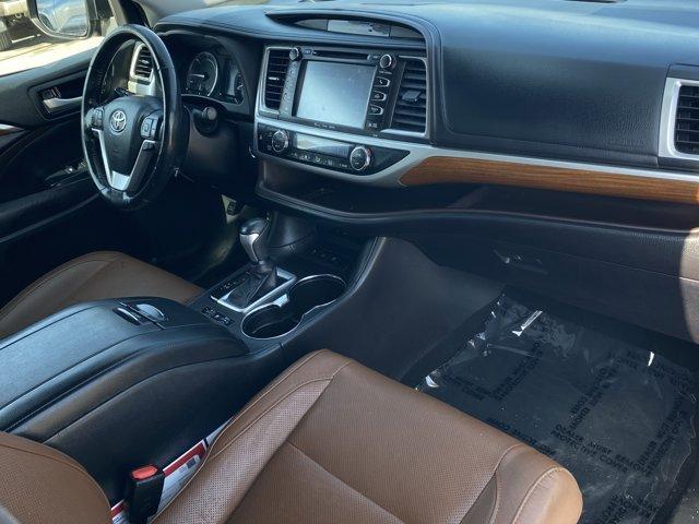 used 2017 Toyota Highlander Hybrid car, priced at $21,888