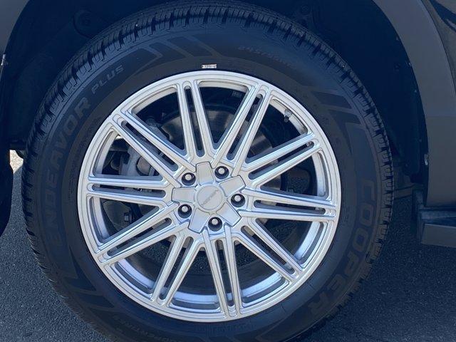 used 2017 Toyota Highlander Hybrid car, priced at $21,888
