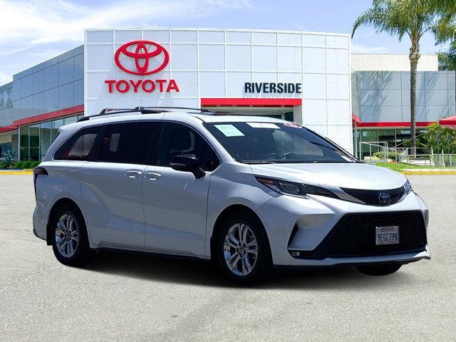 used 2023 Toyota Sienna car, priced at $44,288