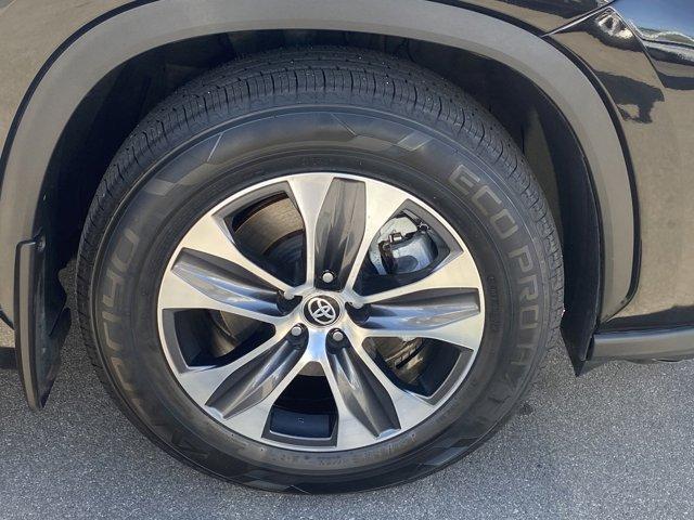 used 2024 Toyota Highlander car, priced at $38,688