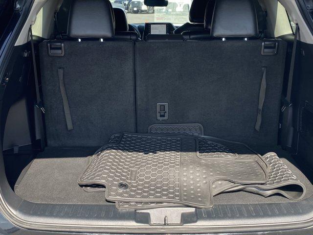 used 2022 Toyota Highlander car, priced at $31,488