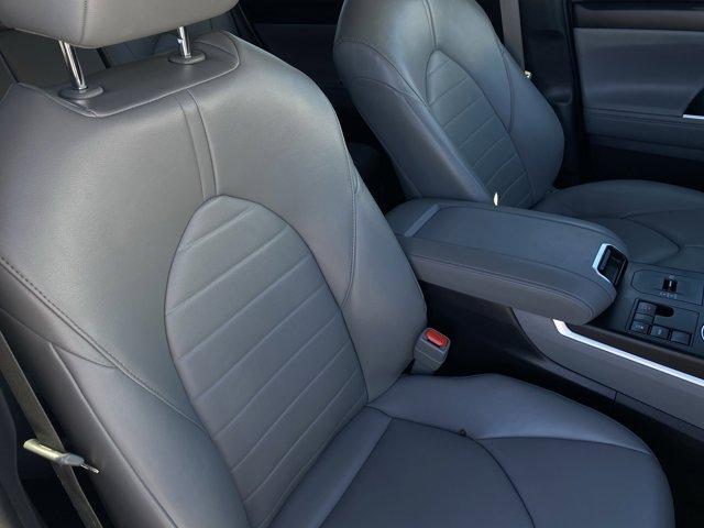 used 2023 Toyota Highlander car, priced at $35,688