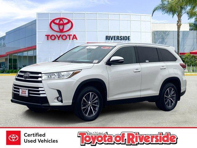 used 2019 Toyota Highlander car, priced at $22,988