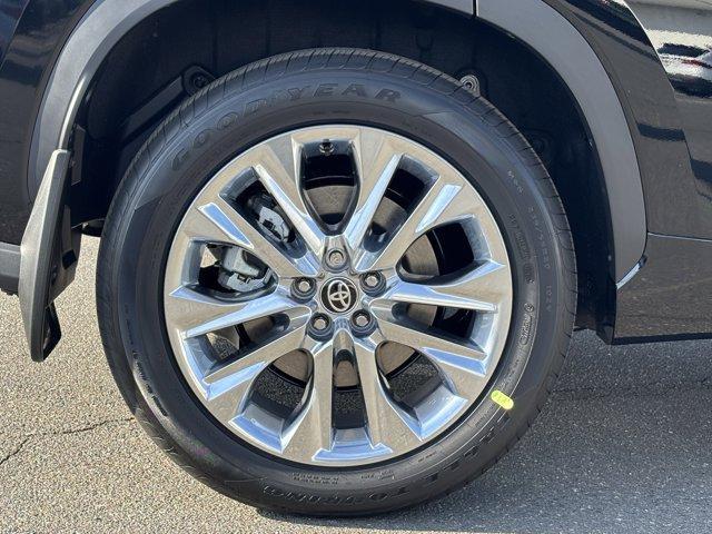 new 2026 Toyota Highlander car, priced at $53,053