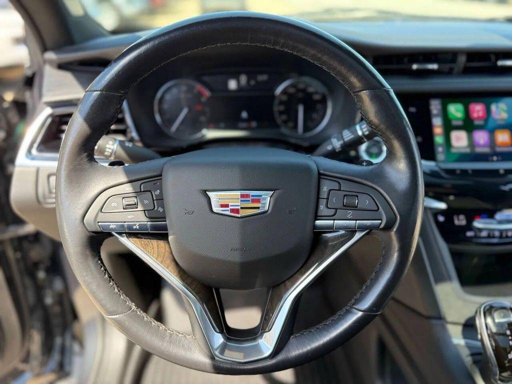 used 2021 Cadillac XT6 car, priced at $26,995