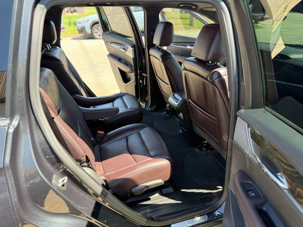 used 2021 Cadillac XT6 car, priced at $26,995