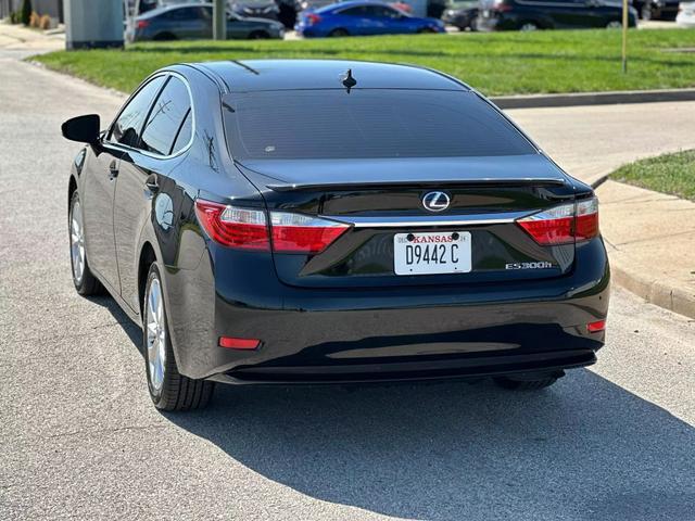 used 2013 Lexus ES 300h car, priced at $15,995