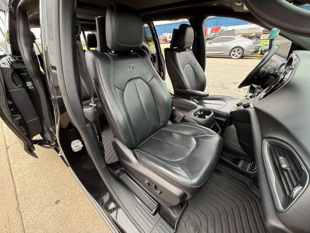 used 2019 Chrysler Pacifica car, priced at $16,995