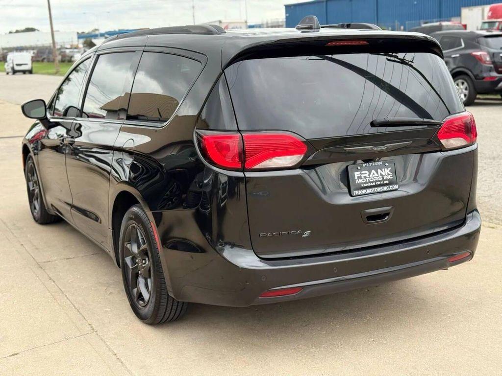used 2019 Chrysler Pacifica car, priced at $16,995
