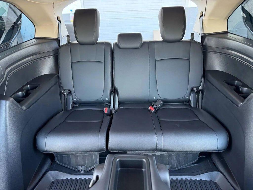 used 2025 Honda Odyssey car, priced at $32,995
