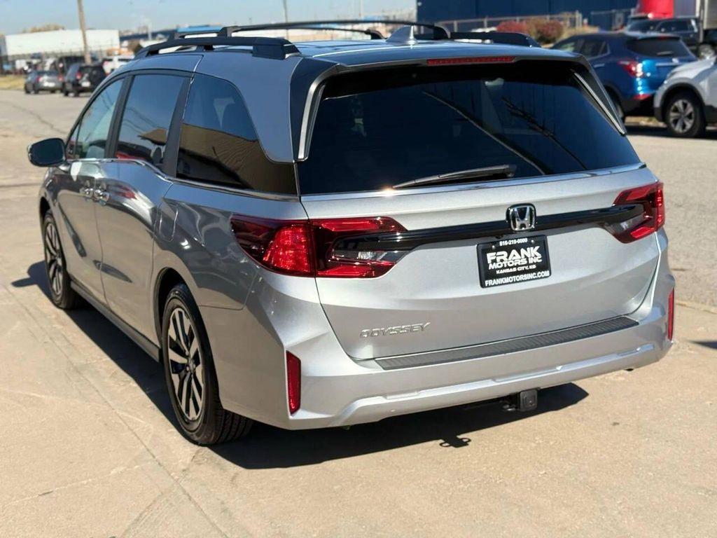 used 2025 Honda Odyssey car, priced at $32,995