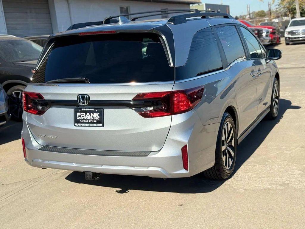 used 2025 Honda Odyssey car, priced at $32,995