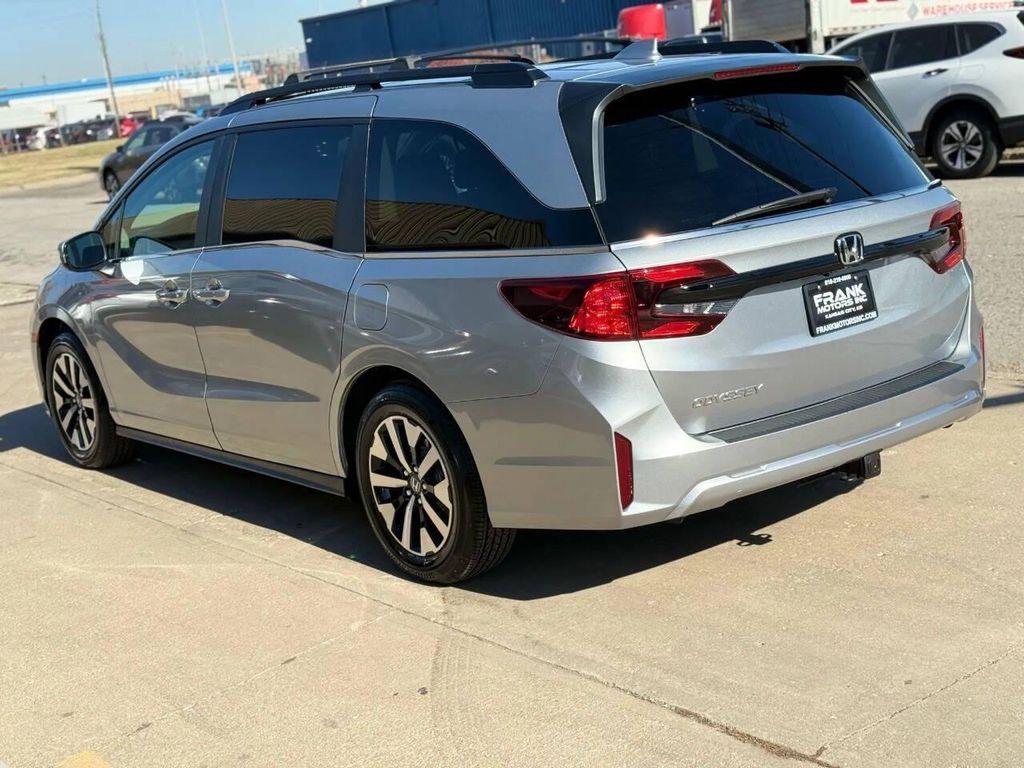 used 2025 Honda Odyssey car, priced at $32,995