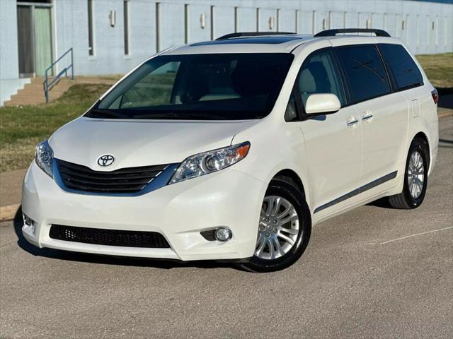 used 2016 Toyota Sienna car, priced at $21,995