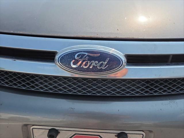 used 2009 Ford Focus car, priced at $2,999