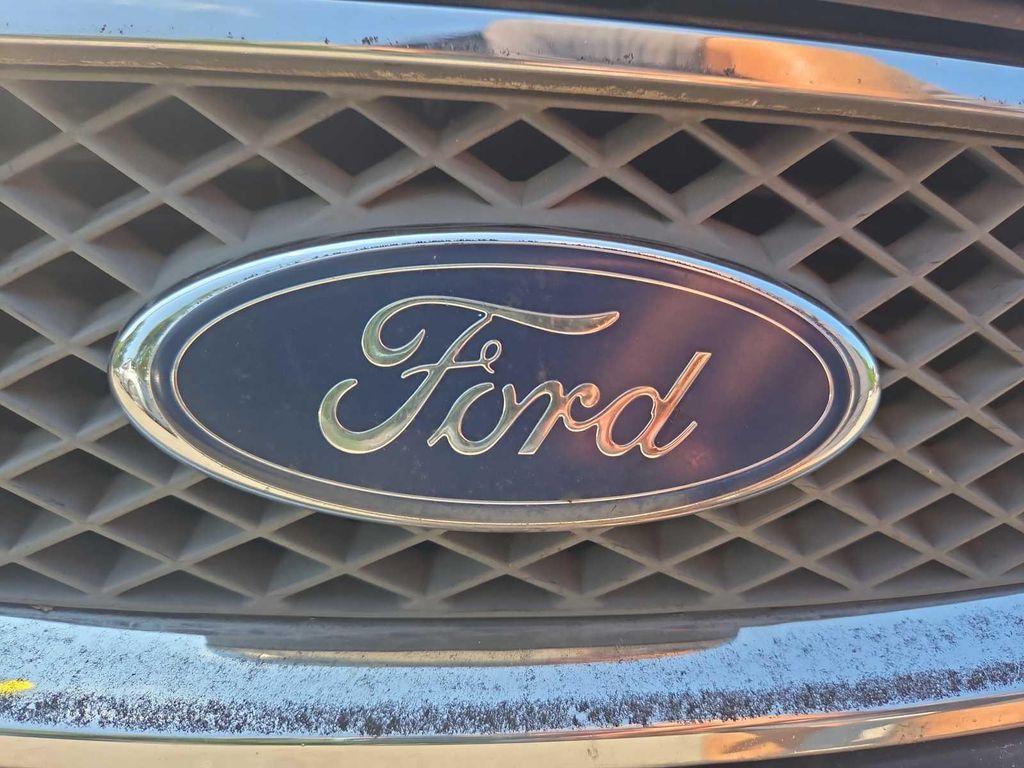 used 2007 Ford Focus car, priced at $6,999